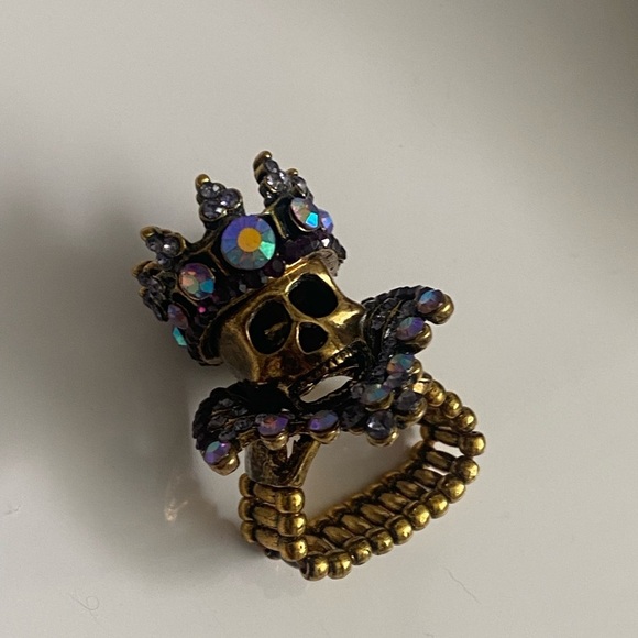 STUNNING skull stretch ring - Picture 8 of 16